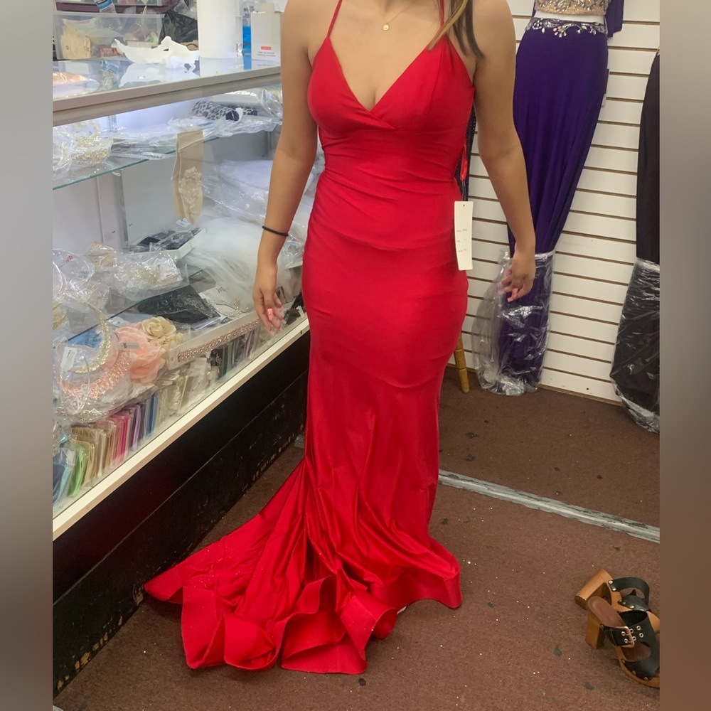 Gorgeous formal Dress, used once.